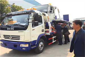 达州汽车道路救援拖车价格